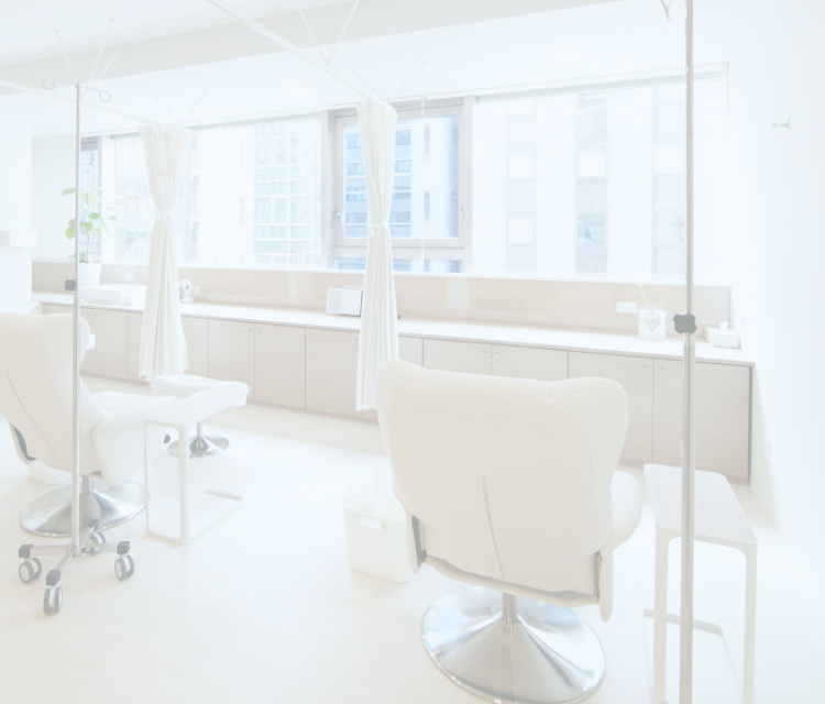 安心をお届けしたい 苦痛の少ない内視鏡検査で早期発見し、治療・予防へ消化器疾患・肝臓疾患についての最新かつ高水準の医療を提供します 「心斎橋駅」より徒歩5分 「四ツ橋駅」6番出口すぐ 日本消化器内視鏡学会認定 消化器内視鏡専門医 平日19時まで診療 土曜も診療